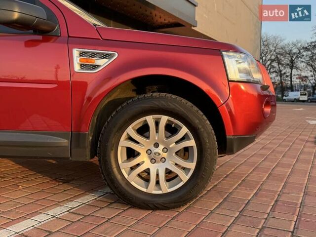 Красный Ленд Ровер Фрилендер, объемом двигателя 2.18 л и пробегом 227 тыс. км за 9800 $, фото 31 на Automoto.ua