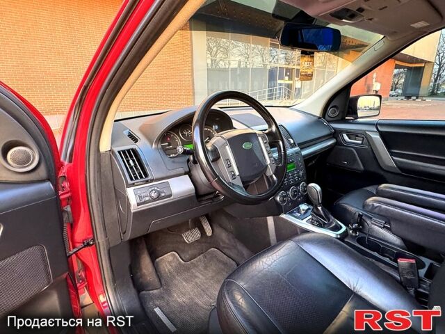 Красный Ленд Ровер Фрилендер, объемом двигателя 2.2 л и пробегом 227 тыс. км за 9800 $, фото 7 на Automoto.ua