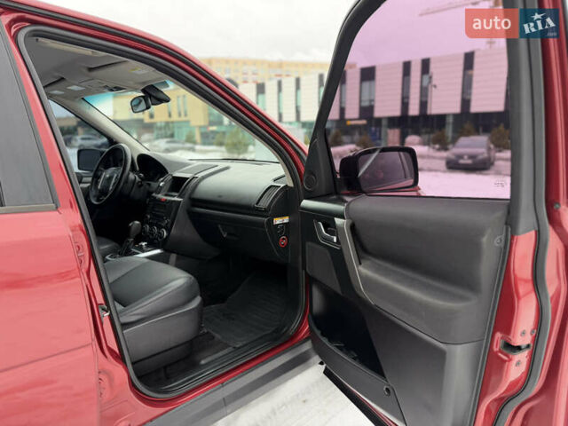 Червоний Ленд Ровер Freelander, об'ємом двигуна 3.19 л та пробігом 291 тис. км за 7900 $, фото 32 на Automoto.ua