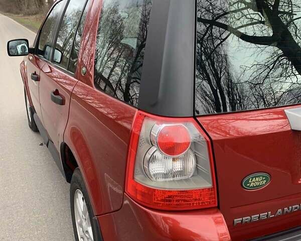 Красный Ленд Ровер Фрилендер, объемом двигателя 2.2 л и пробегом 177 тыс. км за 10900 $, фото 21 на Automoto.ua