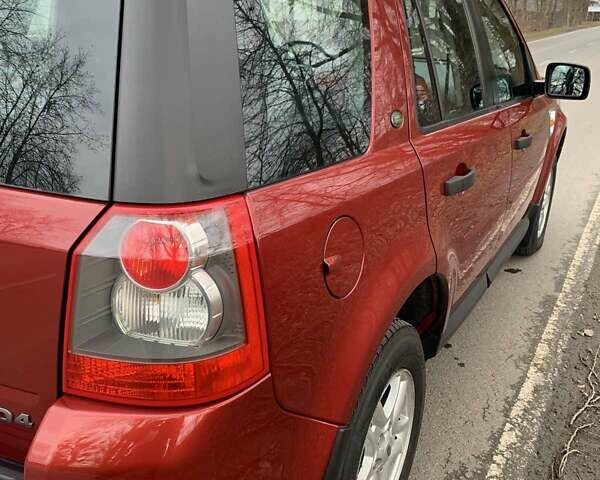 Красный Ленд Ровер Фрилендер, объемом двигателя 2.2 л и пробегом 177 тыс. км за 10900 $, фото 20 на Automoto.ua