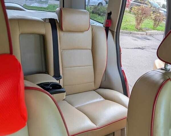 Червоний Ленд Ровер Freelander, об'ємом двигуна 2.18 л та пробігом 201 тис. км за 19000 $, фото 6 на Automoto.ua