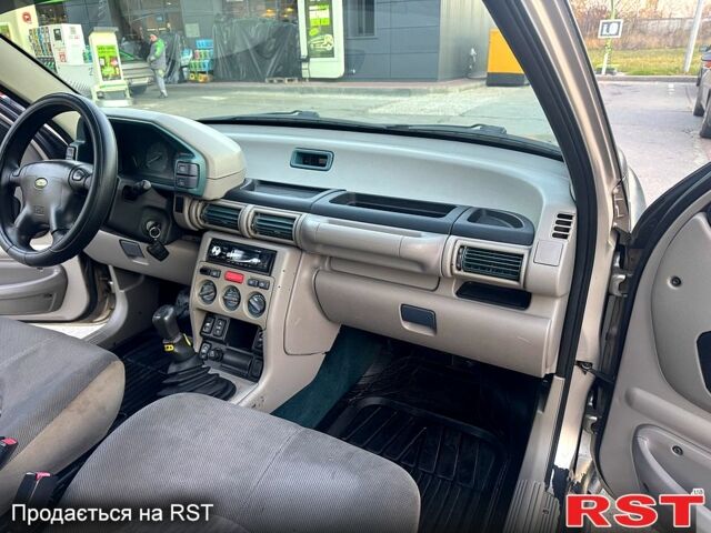 Ленд Ровер Фрилендер, объемом двигателя 2 л и пробегом 320 тыс. км за 2550 $, фото 9 на Automoto.ua