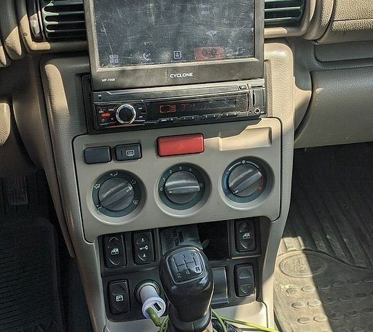 Ленд Ровер Freelander, об'ємом двигуна 2 л та пробігом 278 тис. км за 3100 $, фото 14 на Automoto.ua