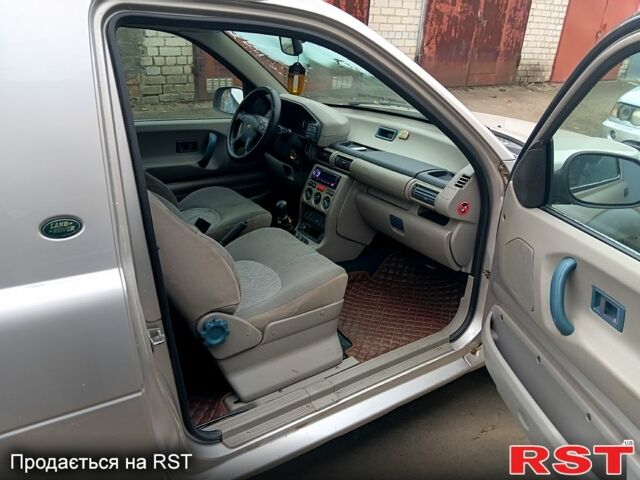 Ленд Ровер Freelander, об'ємом двигуна 2 л та пробігом 200 тис. км за 2800 $, фото 7 на Automoto.ua