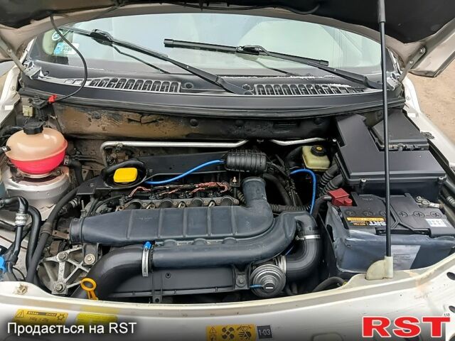 Ленд Ровер Freelander, об'ємом двигуна 2 л та пробігом 200 тис. км за 2800 $, фото 9 на Automoto.ua