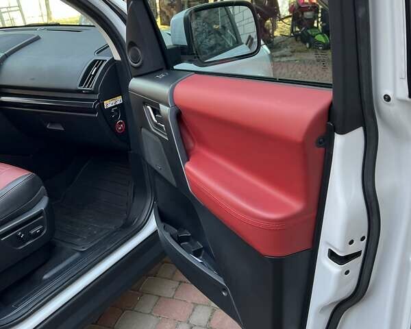 Ленд Ровер Фрилендер, объемом двигателя 2 л и пробегом 105 тыс. км за 15500 $, фото 25 на Automoto.ua