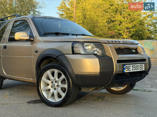 Желтый Ленд Ровер Фрилендер, объемом двигателя 1.95 л и пробегом 364 тыс. км за 7000 $, фото 7 на Automoto.ua