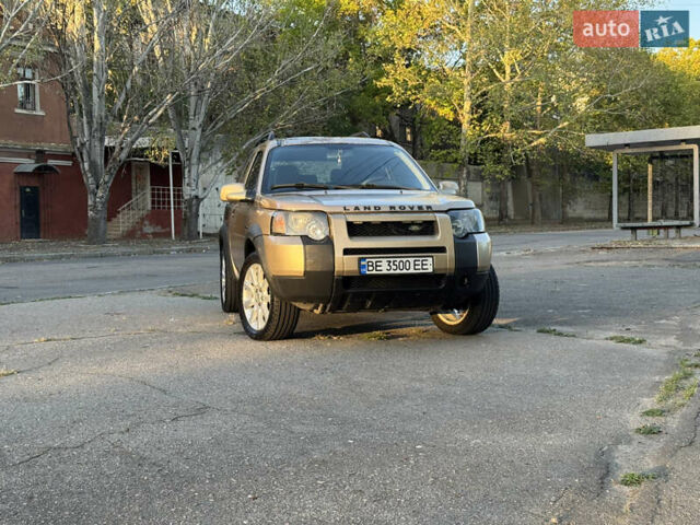 Желтый Ленд Ровер Фрилендер, объемом двигателя 1.95 л и пробегом 364 тыс. км за 7000 $, фото 1 на Automoto.ua