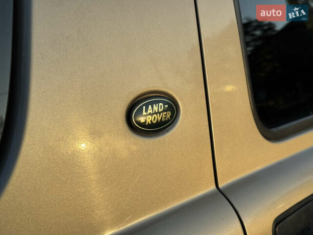 Желтый Ленд Ровер Фрилендер, объемом двигателя 1.95 л и пробегом 364 тыс. км за 7000 $, фото 5 на Automoto.ua