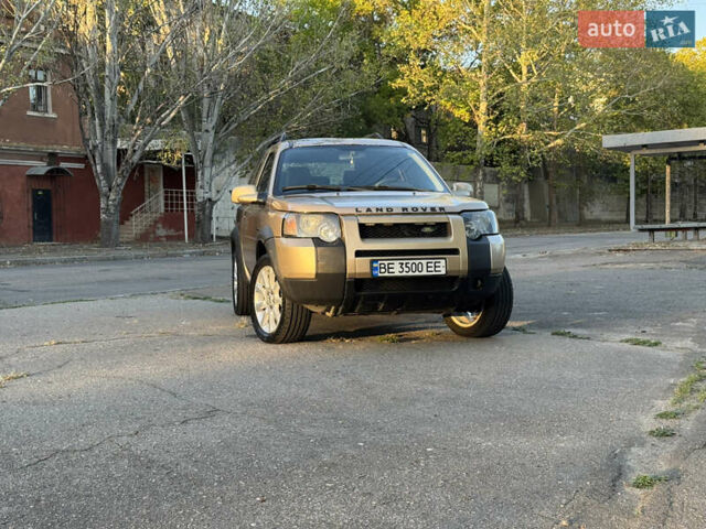 Желтый Ленд Ровер Фрилендер, объемом двигателя 1.95 л и пробегом 364 тыс. км за 7000 $, фото 2 на Automoto.ua