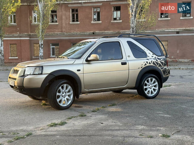 Желтый Ленд Ровер Фрилендер, объемом двигателя 1.95 л и пробегом 364 тыс. км за 7000 $, фото 3 на Automoto.ua