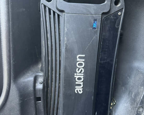 Желтый Ленд Ровер Фрилендер, объемом двигателя 1.95 л и пробегом 364 тыс. км за 7000 $, фото 18 на Automoto.ua