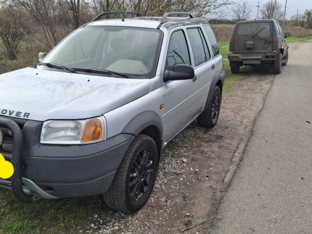 Сірий Ленд Ровер Freelander, об'ємом двигуна 1.8 л та пробігом 250 тис. км за 1917 $, фото 14 на Automoto.ua