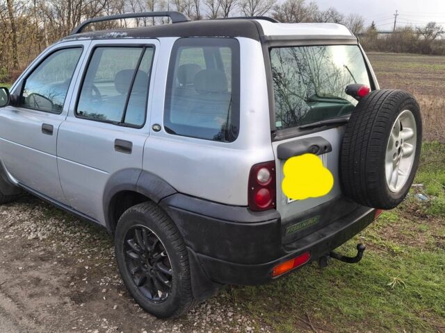 Сірий Ленд Ровер Freelander, об'ємом двигуна 1.8 л та пробігом 250 тис. км за 1917 $, фото 10 на Automoto.ua