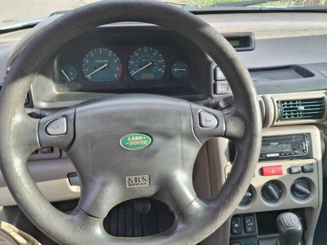 Сірий Ленд Ровер Freelander, об'ємом двигуна 1.8 л та пробігом 250 тис. км за 1917 $, фото 2 на Automoto.ua