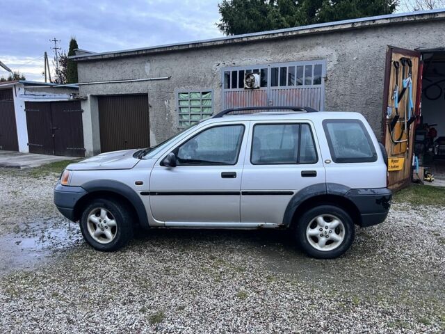Ленд Ровер Фрилендер 2000 в Ровно на Automoto.ua Серый Ленд Ровер Фрилендер, объемом двигателя 0 л и пробегом 245 тыс. км за 900 $, фото 2 на Automoto.ua