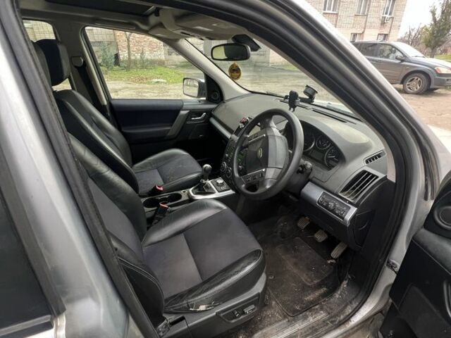 Серый Ленд Ровер Фрилендер, объемом двигателя 3 л и пробегом 2 тыс. км за 4200 $, фото 4 на Automoto.ua