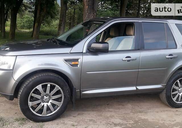 Сірий Ленд Ровер Freelander, об'ємом двигуна 3.2 л та пробігом 163 тис. км за 9600 $, фото 2 на Automoto.ua