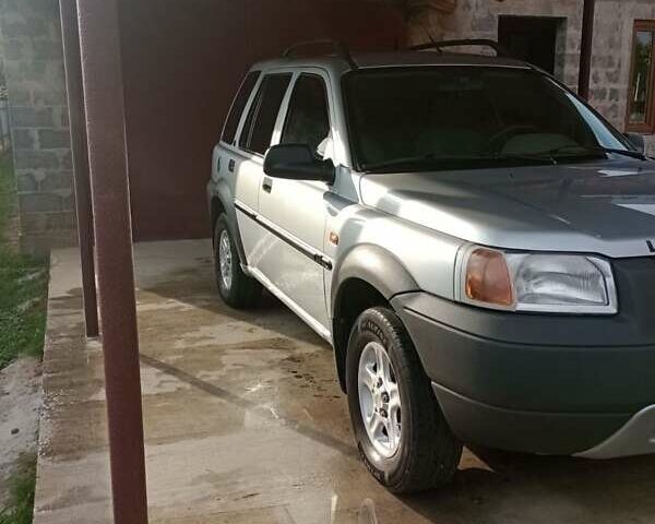 Сірий Ленд Ровер Freelander, об'ємом двигуна 2 л та пробігом 324 тис. км за 5800 $, фото 7 на Automoto.ua
