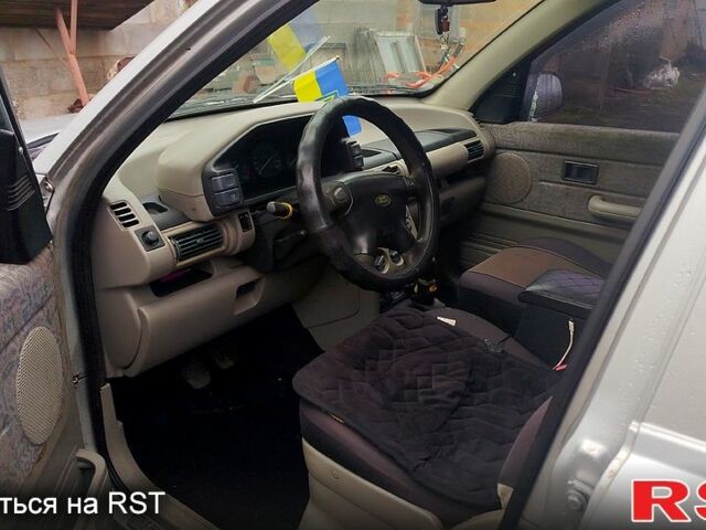Сірий Ленд Ровер Freelander, об'ємом двигуна 2 л та пробігом 350 тис. км за 5500 $, фото 4 на Automoto.ua