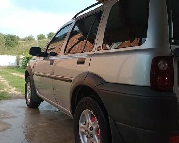 Сірий Ленд Ровер Freelander, об'ємом двигуна 2 л та пробігом 324 тис. км за 5800 $, фото 3 на Automoto.ua