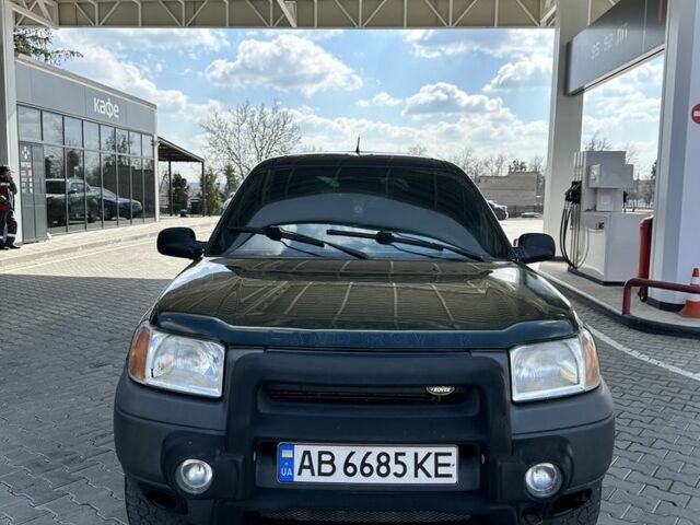 Серый Ленд Ровер Фрилендер, объемом двигателя 2 л и пробегом 320 тыс. км за 2850 $, фото 1 на Automoto.ua