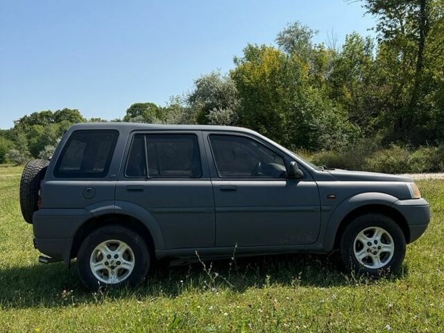 Сірий Ленд Ровер Freelander, об'ємом двигуна 2 л та пробігом 399 тис. км за 3000 $, фото 6 на Automoto.ua