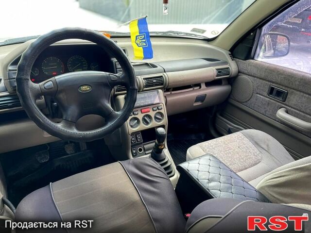 Серый Ленд Ровер Фрилендер, объемом двигателя 2 л и пробегом 280 тыс. км за 4200 $, фото 7 на Automoto.ua