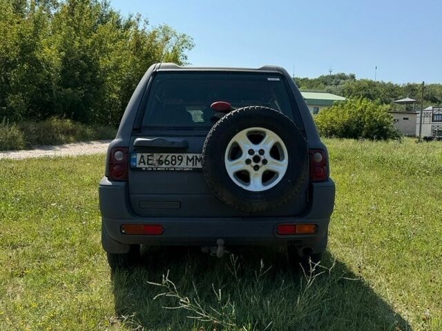 Сірий Ленд Ровер Freelander, об'ємом двигуна 2 л та пробігом 399 тис. км за 3000 $, фото 4 на Automoto.ua