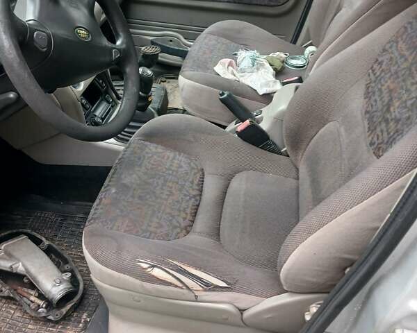 Сірий Ленд Ровер Freelander, об'ємом двигуна 2 л та пробігом 320 тис. км за 3000 $, фото 7 на Automoto.ua