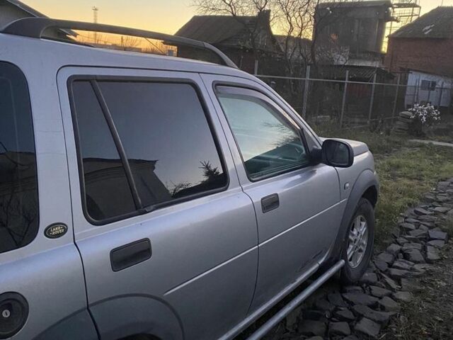 Серый Ленд Ровер Фрилендер, объемом двигателя 1.8 л и пробегом 238 тыс. км за 5000 $, фото 1 на Automoto.ua