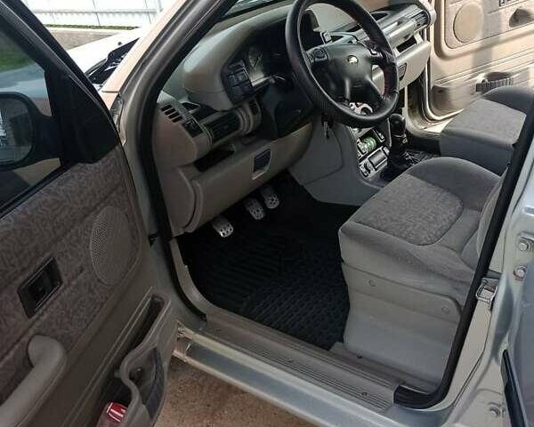 Сірий Ленд Ровер Freelander, об'ємом двигуна 2 л та пробігом 324 тис. км за 5800 $, фото 8 на Automoto.ua