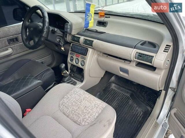 Серый Ленд Ровер Фрилендер, объемом двигателя 1.99 л и пробегом 280 тыс. км за 4200 $, фото 11 на Automoto.ua