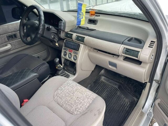 Серый Ленд Ровер Фрилендер, объемом двигателя 0 л и пробегом 280 тыс. км за 4200 $, фото 13 на Automoto.ua