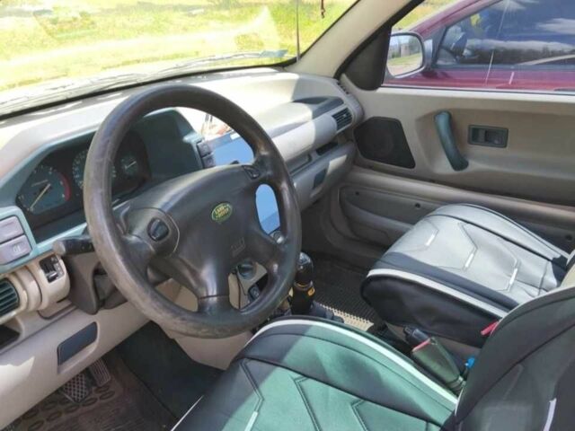 Серый Ленд Ровер Фрилендер, объемом двигателя 2 л и пробегом 354 тыс. км за 5000 $, фото 4 на Automoto.ua