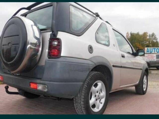 Сірий Ленд Ровер Freelander, об'ємом двигуна 2 л та пробігом 238 тис. км за 3800 $, фото 5 на Automoto.ua