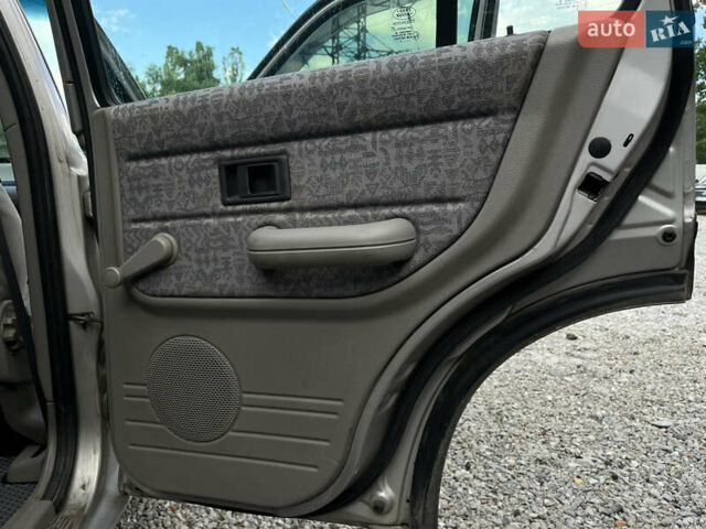Сірий Ленд Ровер Freelander, об'ємом двигуна 2 л та пробігом 242 тис. км за 4400 $, фото 16 на Automoto.ua