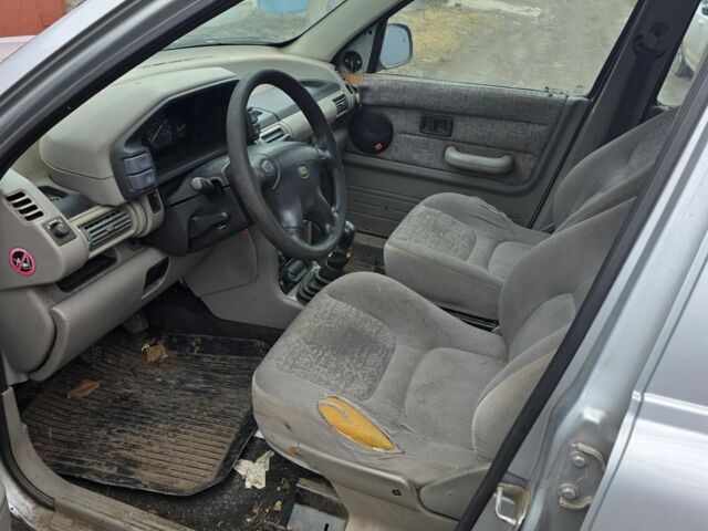 Серый Ленд Ровер Фрилендер, объемом двигателя 2 л и пробегом 200 тыс. км за 1241 $, фото 5 на Automoto.ua