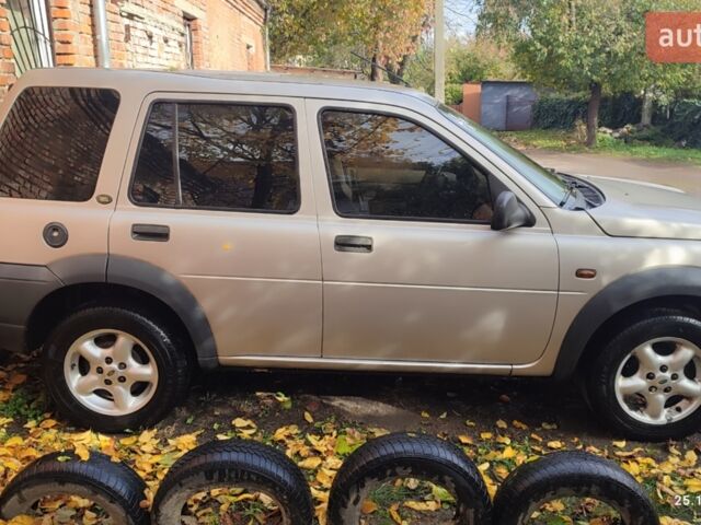 Сірий Ленд Ровер Freelander, об'ємом двигуна 1.8 л та пробігом 160 тис. км за 4500 $, фото 3 на Automoto.ua
