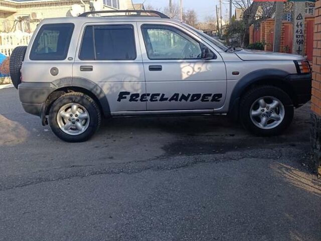 Серый Ленд Ровер Фрилендер, объемом двигателя 1.99 л и пробегом 266 тыс. км за 4999 $, фото 4 на Automoto.ua