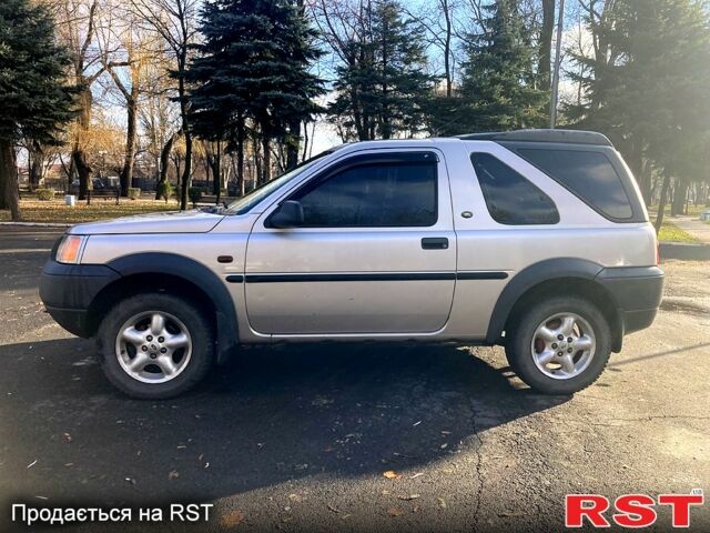 Сірий Ленд Ровер Freelander, об'ємом двигуна 2 л та пробігом 293 тис. км за 6500 $, фото 4 на Automoto.ua