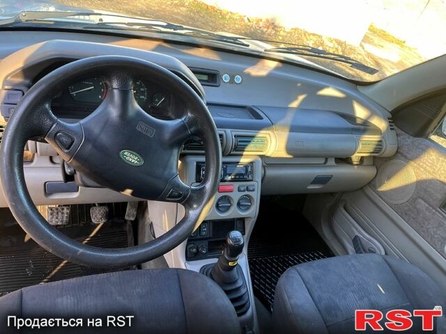 Серый Ленд Ровер Фрилендер, объемом двигателя 1.8 л и пробегом 0 тыс. км за 3900 $, фото 8 на Automoto.ua