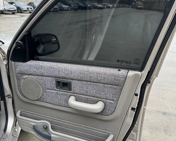 Сірий Ленд Ровер Freelander, об'ємом двигуна 2 л та пробігом 299 тис. км за 4200 $, фото 19 на Automoto.ua