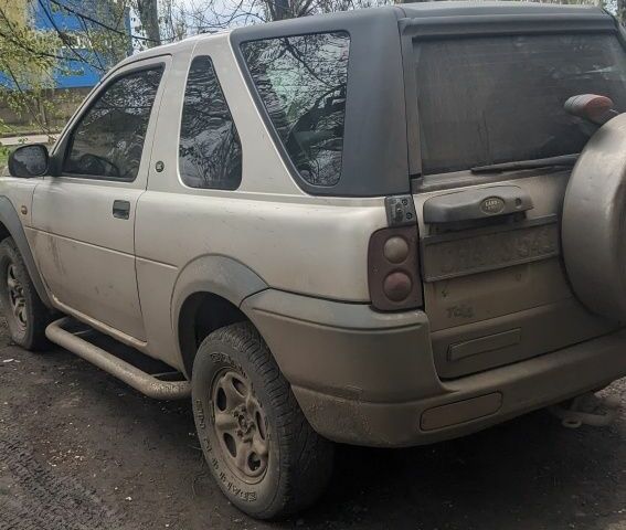Сірий Ленд Ровер Freelander, об'ємом двигуна 2 л та пробігом 268 тис. км за 4500 $, фото 4 на Automoto.ua