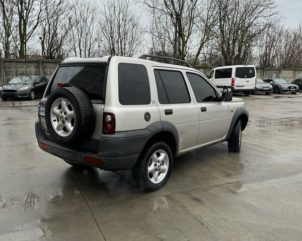 Сірий Ленд Ровер Freelander, об'ємом двигуна 2 л та пробігом 299 тис. км за 4200 $, фото 3 на Automoto.ua