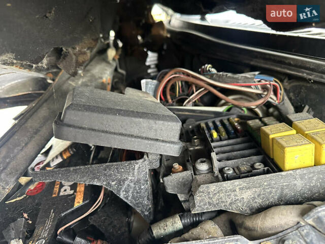 Сірий Ленд Ровер Freelander, об'ємом двигуна 2 л та пробігом 250 тис. км за 1850 $, фото 18 на Automoto.ua