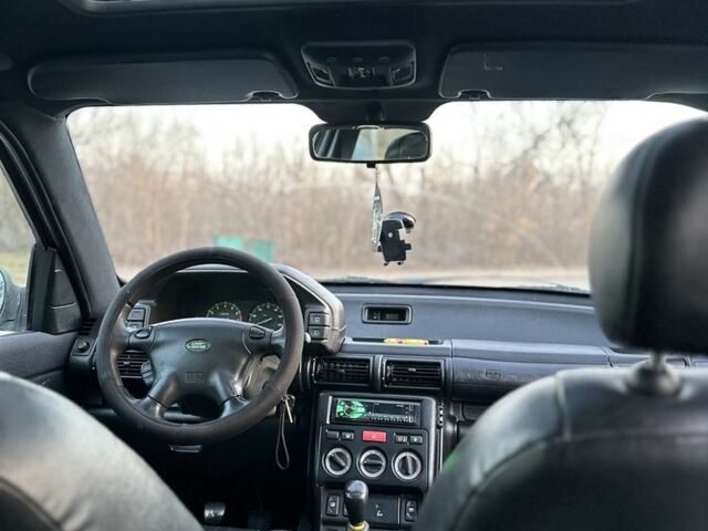 Сірий Ленд Ровер Freelander, об'ємом двигуна 1.8 л та пробігом 250 тис. км за 2200 $, фото 9 на Automoto.ua