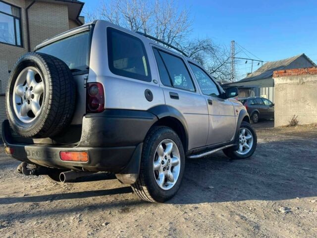 Сірий Ленд Ровер Freelander, об'ємом двигуна 1.8 л та пробігом 150 тис. км за 3900 $, фото 3 на Automoto.ua