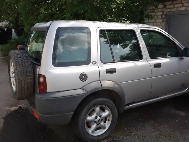 Сірий Ленд Ровер Freelander, об'ємом двигуна 1.8 л та пробігом 267 тис. км за 5200 $, фото 3 на Automoto.ua